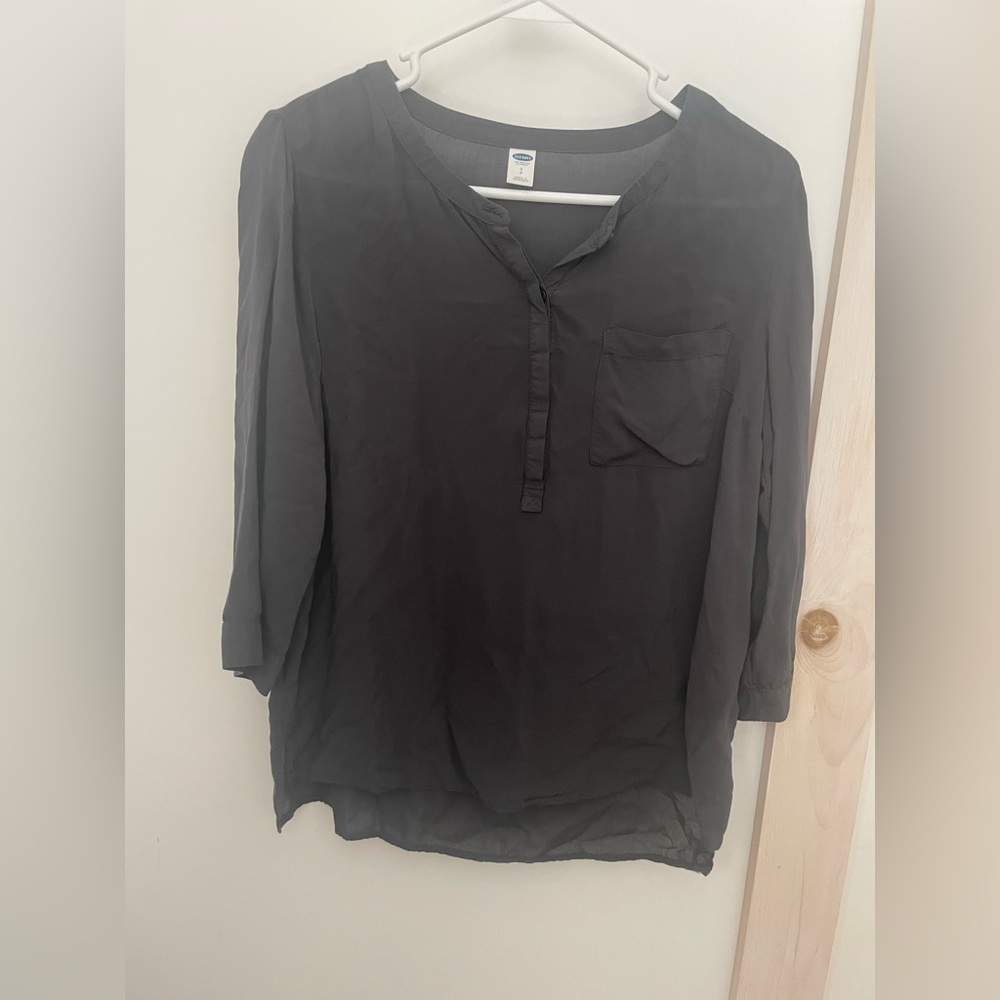 Old Navy Women's Grey Blouse Size Small Pocket